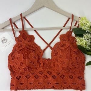 🆕Rust Juliana Crochet Scallop Lace Bralette